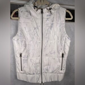 NWOT Project New York White with Bluish Gray design Hooded Vest size XS